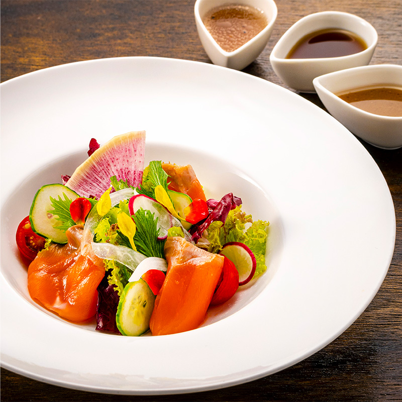 スモークサーモンのサラダ